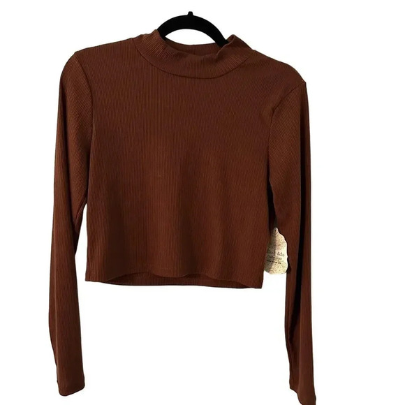 Altar'd State Cropped Mock Neck Ribbed Top Size Medium NWT Brown Long Sleeved - Picture 1 of 8